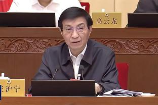 基维奥尔全场数据：3次解围2次抢断，获评全场第二低的6.2分